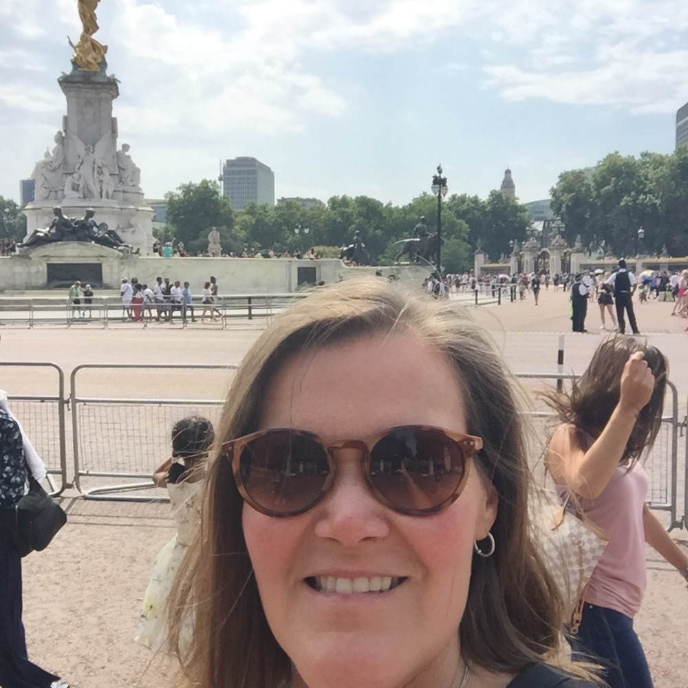 Meet your Posher, Kelly